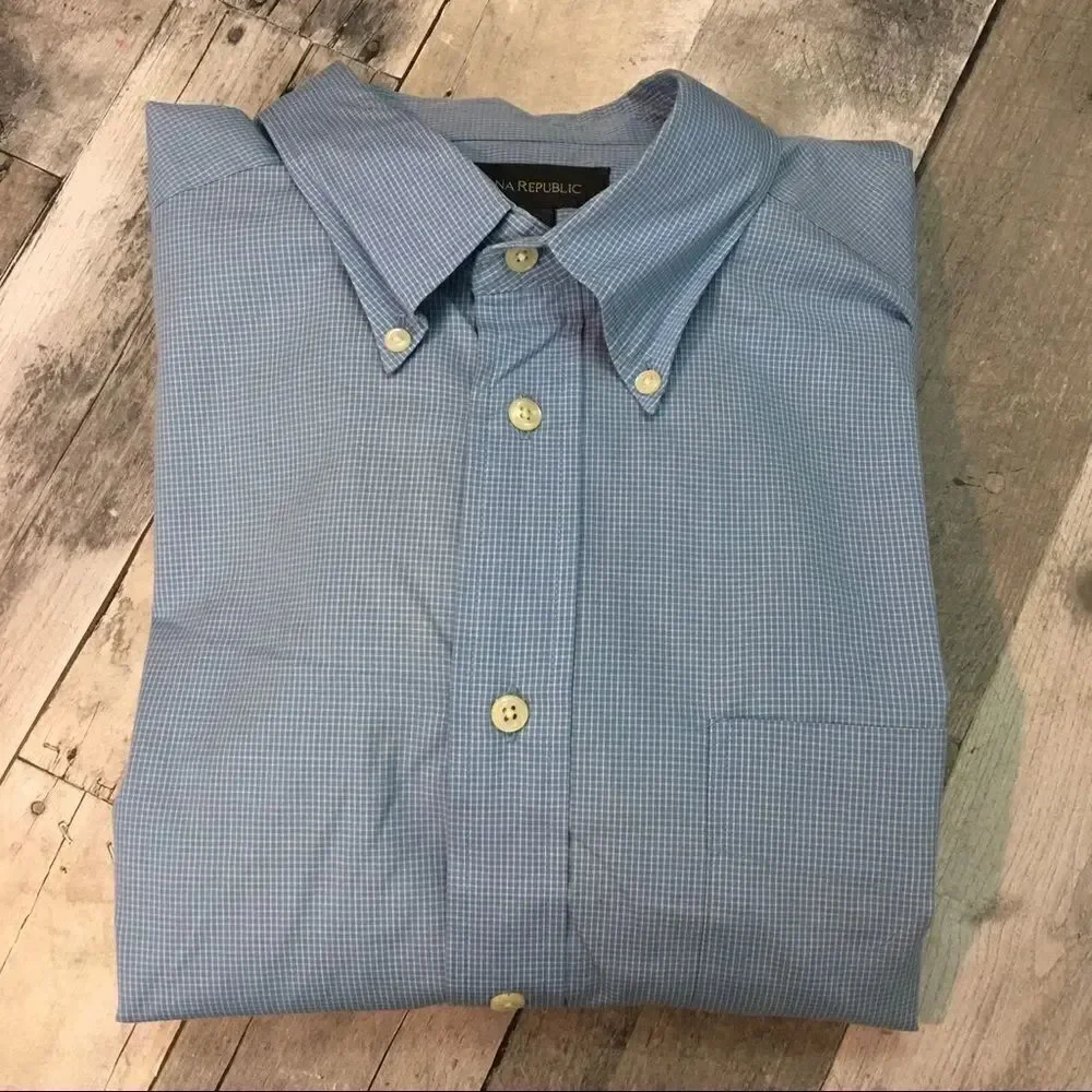 Banana republic long sleeve button down shirt L